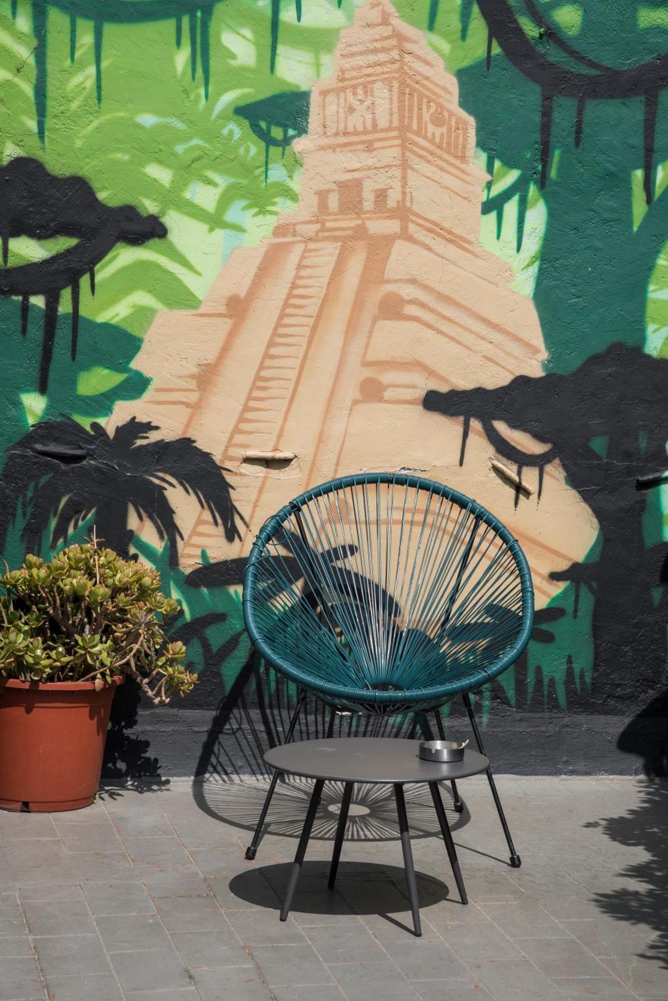 No Limit Hostel Graffiti บาร์เซโลนา ภายนอก รูปภาพ